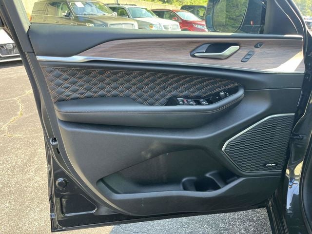 2024 Jeep Grand Cherokee Summit