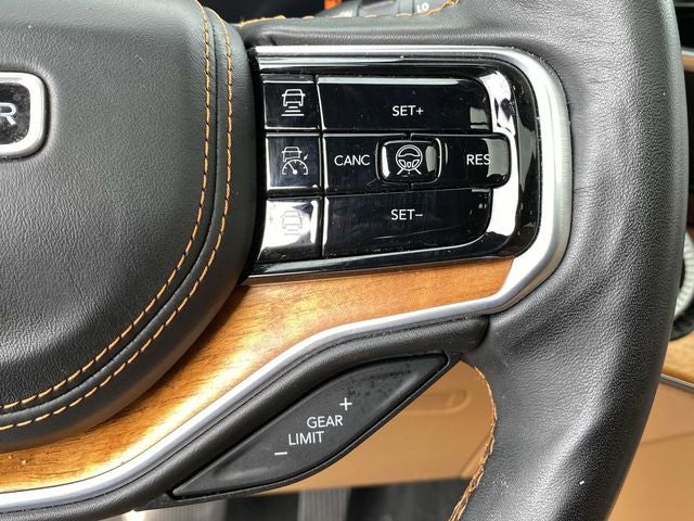 2022 Jeep Grand Wagoneer Series III