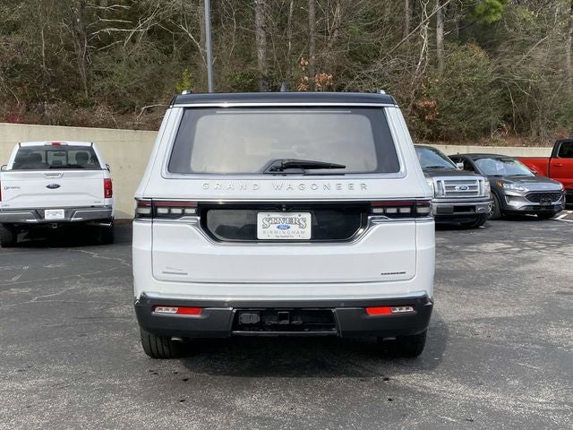 2022 Jeep Grand Wagoneer Series III