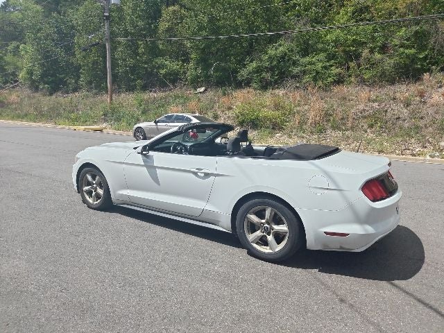 2015 Ford Mustang V6