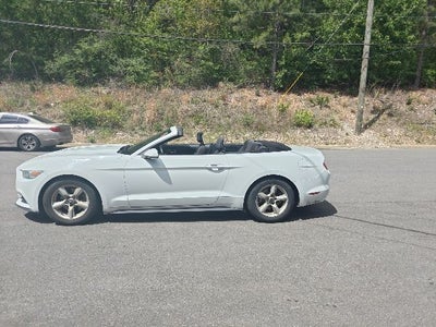 2015 Ford Mustang V6