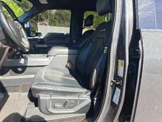 2017 Ford F-350SD Platinum