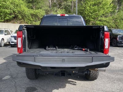 2022 Ford F-350SD Lariat