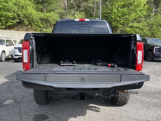 2022 Ford F-350SD Lariat