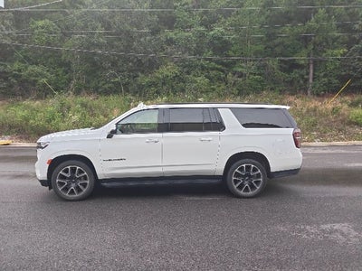 2023 Chevrolet Suburban RST