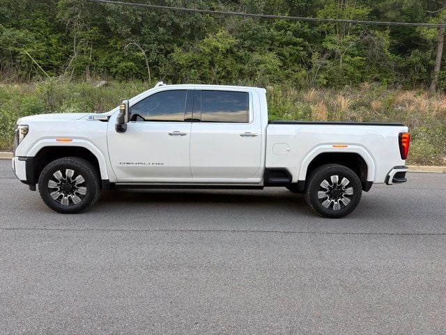 2025 GMC Sierra 2500HD Denali