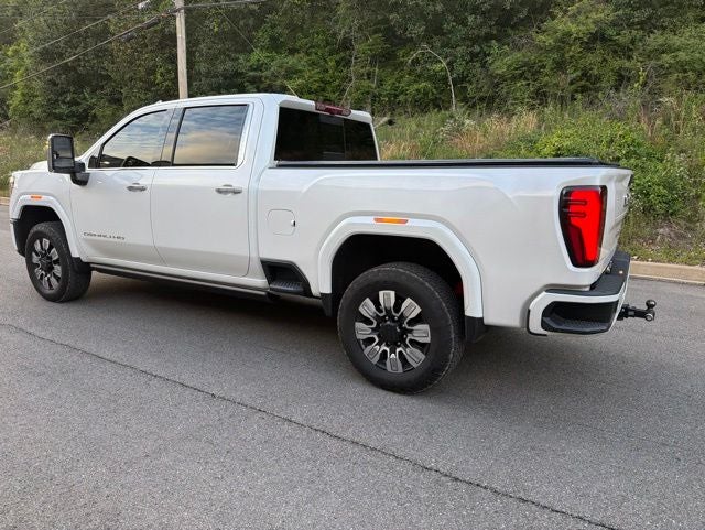 2025 GMC Sierra 2500HD Denali