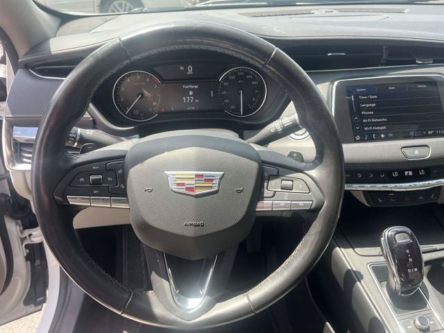 2023 Cadillac XT4 Luxury