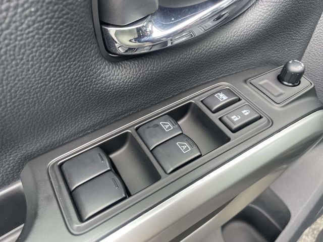 2024 Nissan Titan XD SV