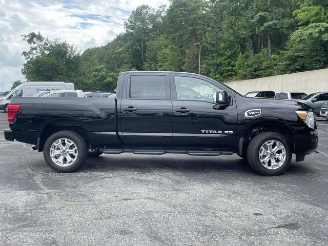 2024 Nissan Titan XD SV