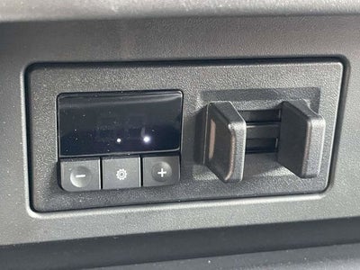 2024 Nissan Titan XD SV