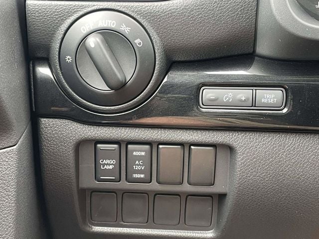 2024 Nissan Titan XD SV