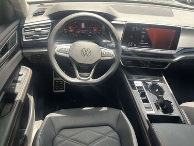 2024 Volkswagen Atlas 2.0T Peak Edition SE w/Technology