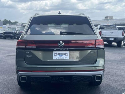 2024 Volkswagen Atlas 2.0T Peak Edition SE w/Technology