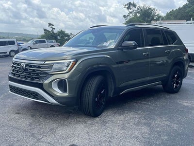 2024 Volkswagen Atlas 2.0T Peak Edition SE w/Technology