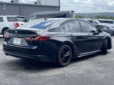 2025 Toyota Camry SE