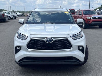 2022 Toyota Highlander Hybrid XLE