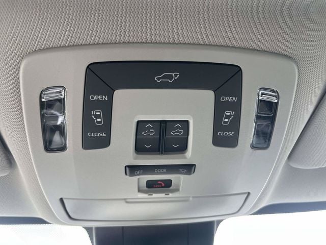 2026 Toyota Sienna XLE 8 Passenger