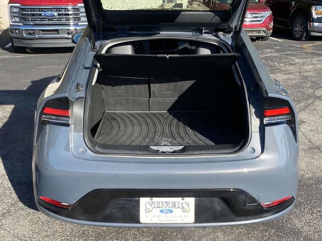 2025 Toyota Prius XLE