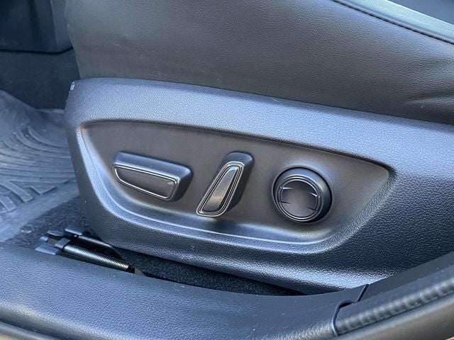 2025 Toyota Prius XLE