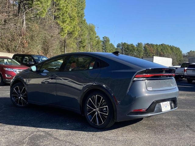 2025 Toyota Prius XLE