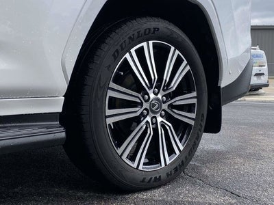 2025 Lexus LX 700h Luxury