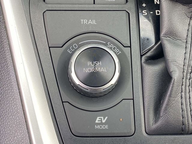 2020 Toyota RAV4 Hybrid LE