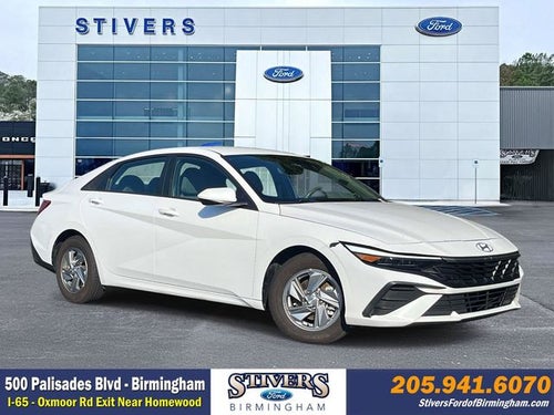 2024 Hyundai Elantra SE