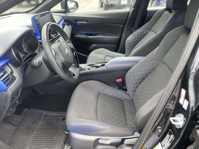 2022 Toyota C-HR XLE