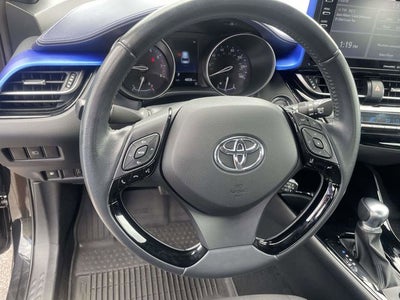 2022 Toyota C-HR XLE