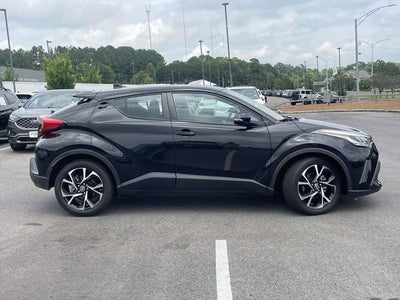 2022 Toyota C-HR XLE