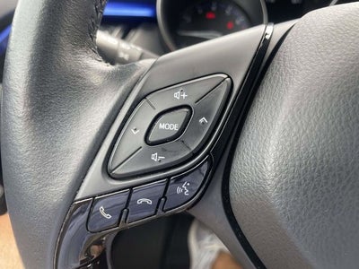 2022 Toyota C-HR XLE