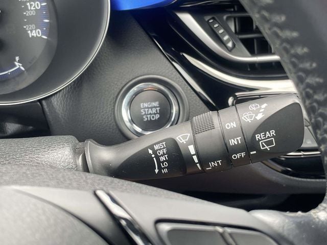 2022 Toyota C-HR XLE