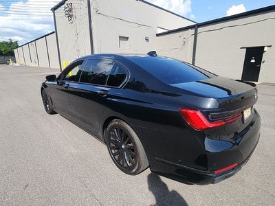 2021 BMW 7 Series 740i