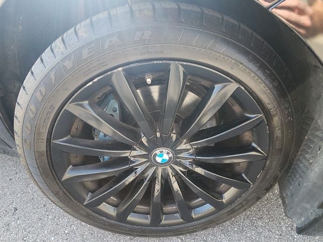 2021 BMW 7 Series 740i