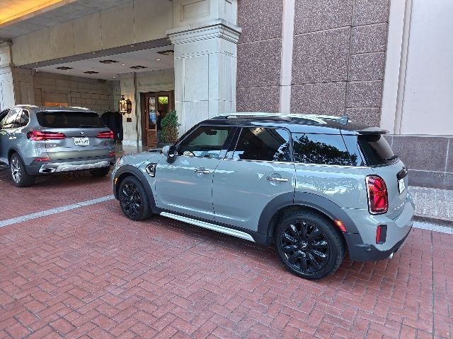 2023 MINI Cooper S Countryman Iconic
