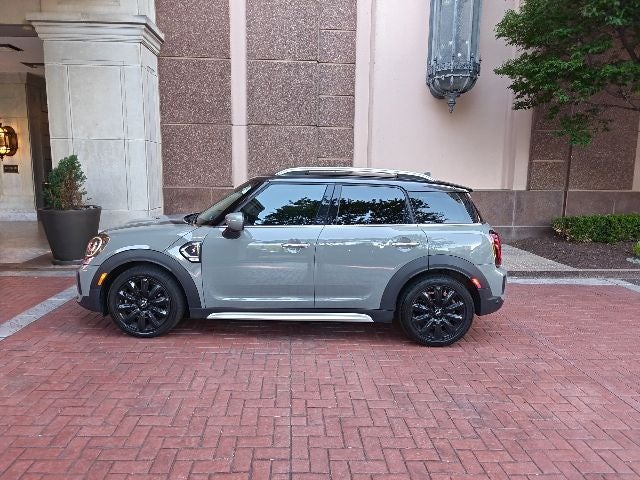 2023 MINI Cooper S Countryman Iconic