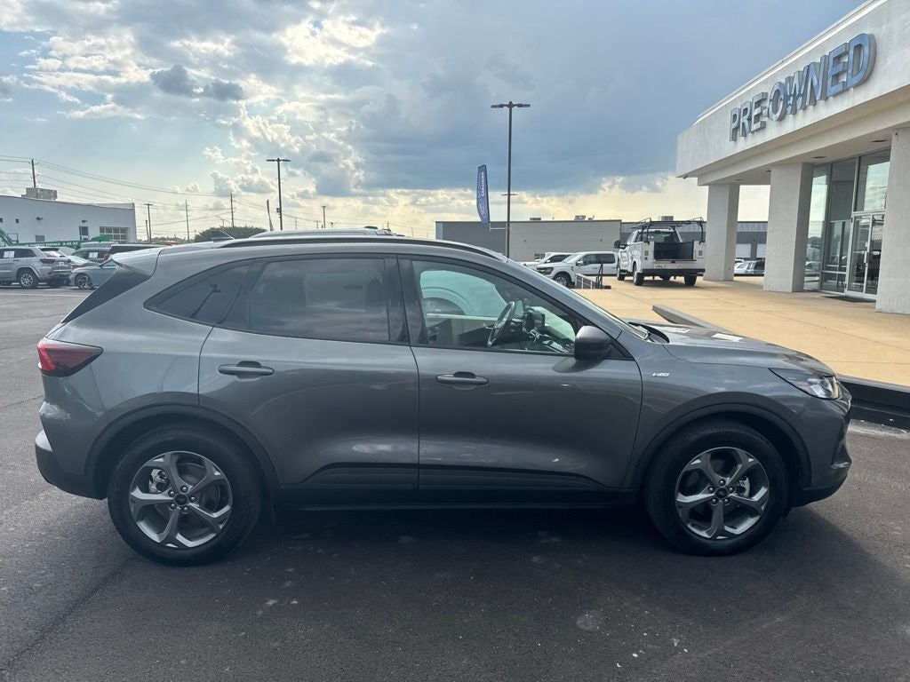 2025 Ford Escape Hybrid ST-Line
