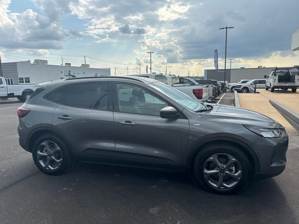 2025 Ford Escape Hybrid ST-Line