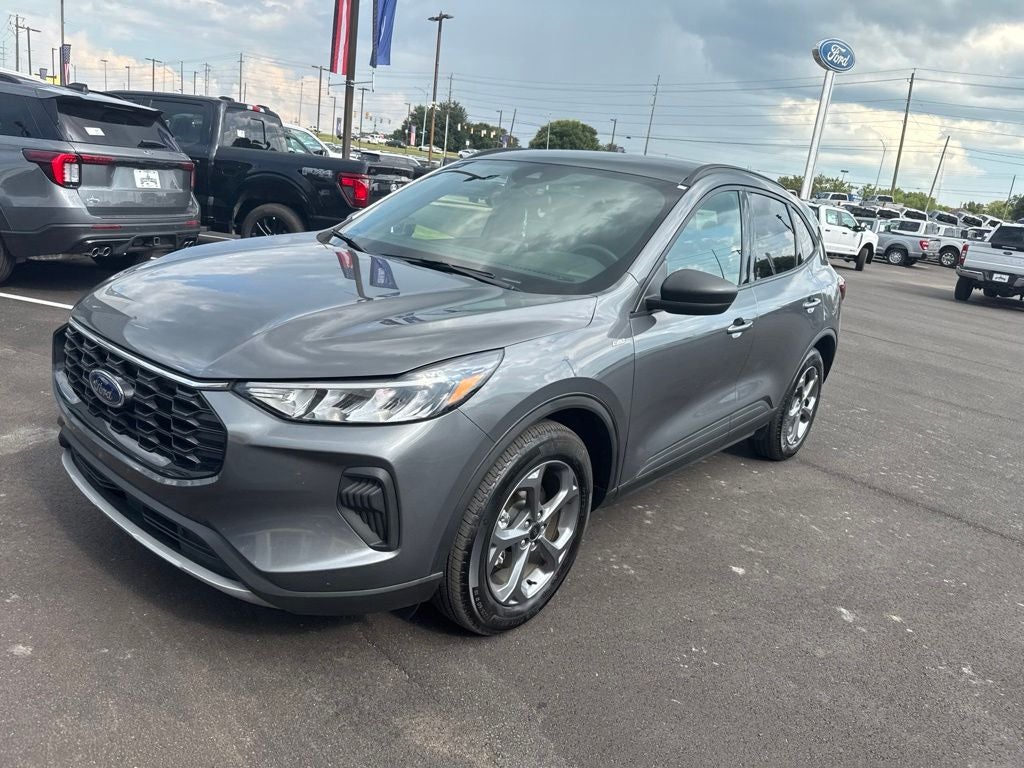 2025 Ford Escape Hybrid ST-Line