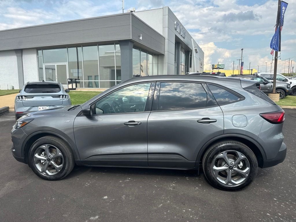 2025 Ford Escape Hybrid ST-Line