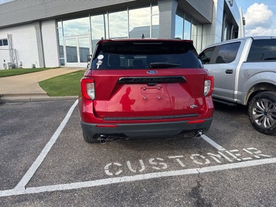 2022 Ford Explorer ST-Line