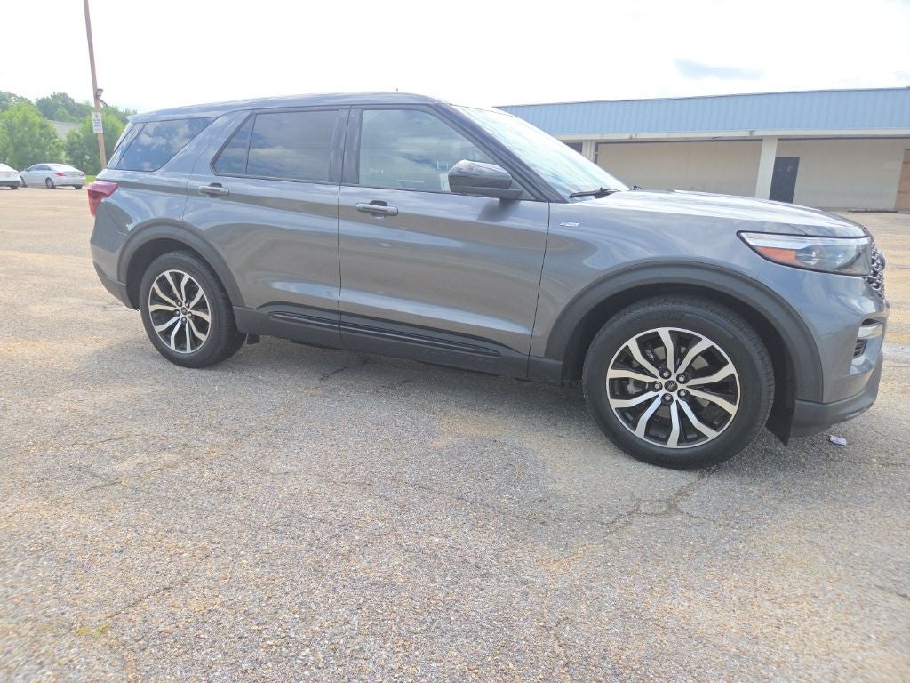 2022 Ford Explorer ST-Line