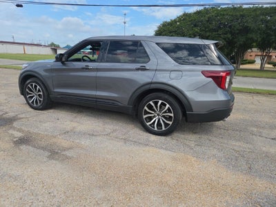 2022 Ford Explorer ST-Line