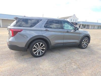 2022 Ford Explorer ST-Line
