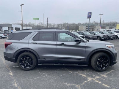 2023 Ford Explorer ST-Line