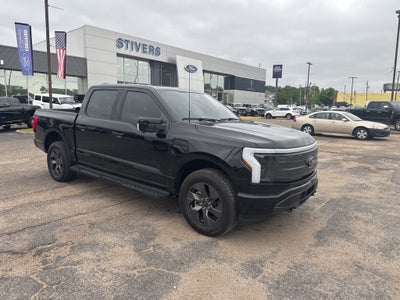 2022 Ford F-150 Lightning Lariat