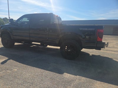 2022 Ford F-250SD Lariat