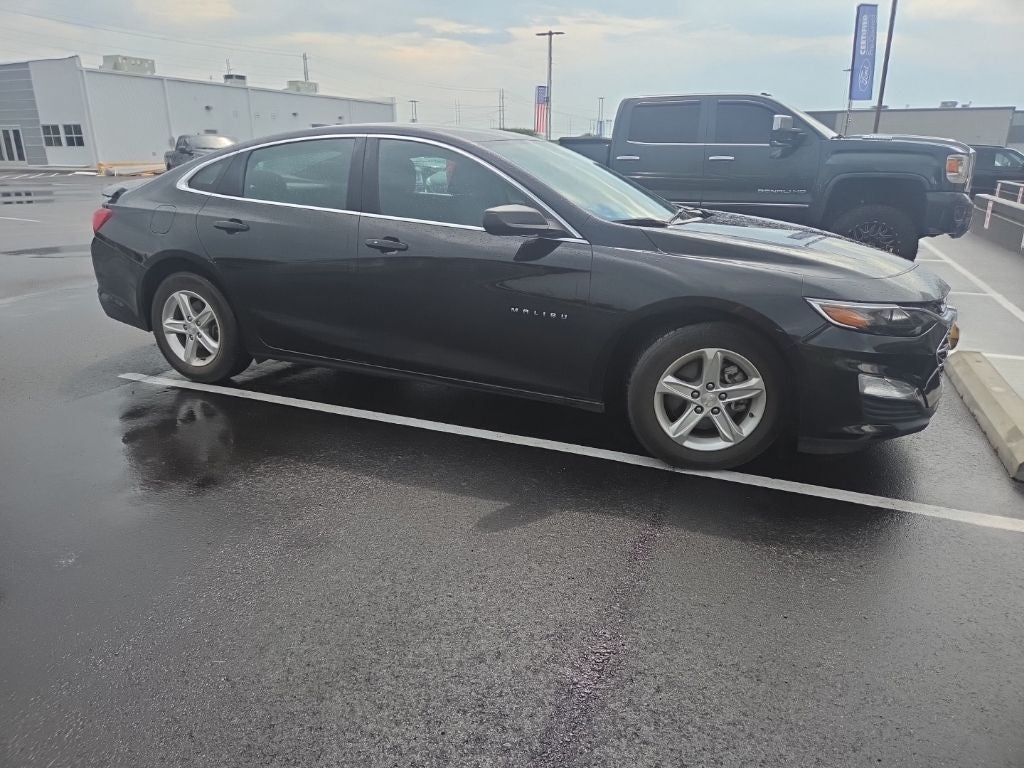 2022 Chevrolet Malibu LS 1LS