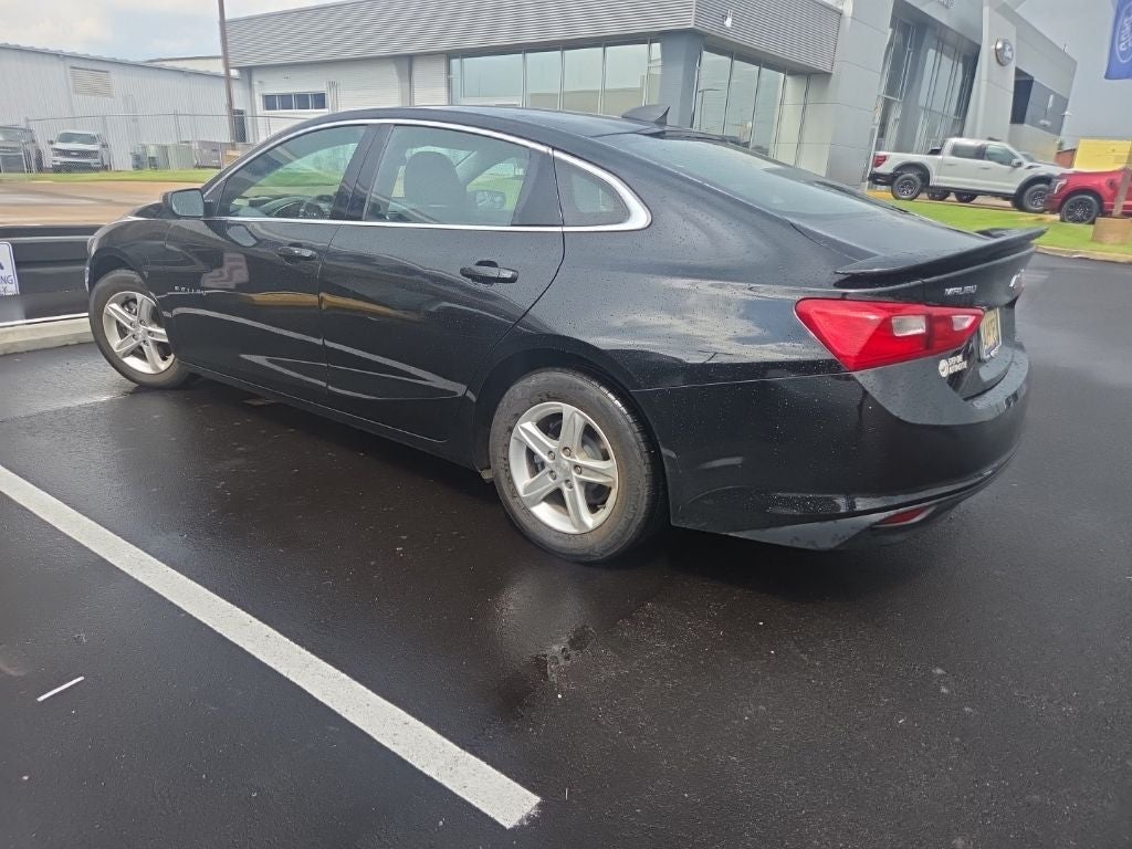 2022 Chevrolet Malibu LS 1LS
